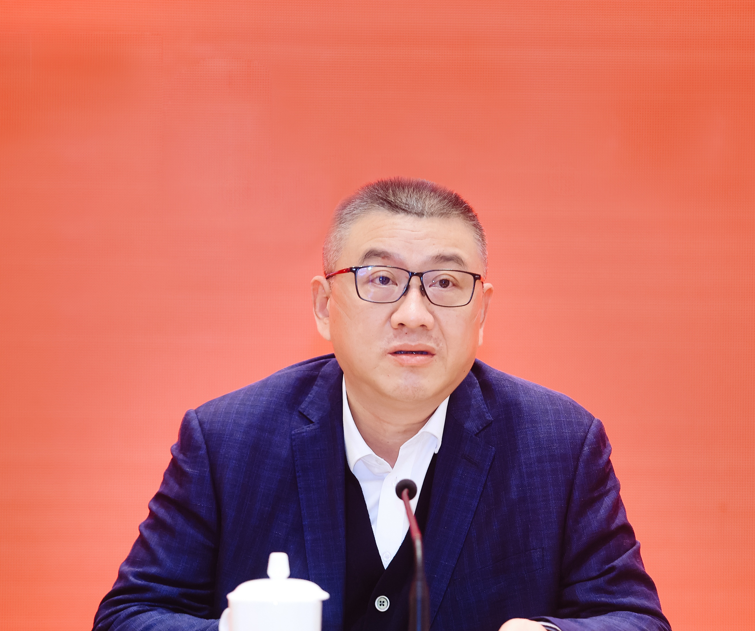 王崧履新为中央网信办副主任 | DVBCN